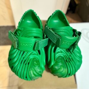 CROCS Green Sandals with Ruched Design